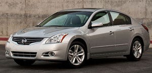 Nissan, Chrysler Sales Surge in Canada