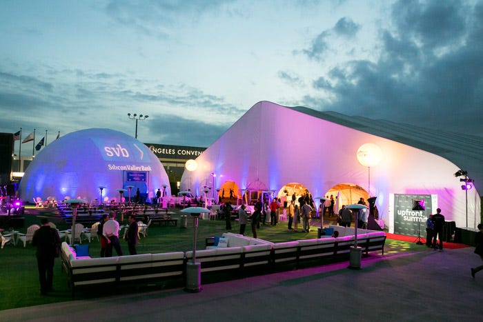 Organizers Created a Custom Space for a Growing Financial Summit—and Then Fully Transformed It Organizers Created a Custom Space for a Growing Financial Summit—and Then Fully Transformed It