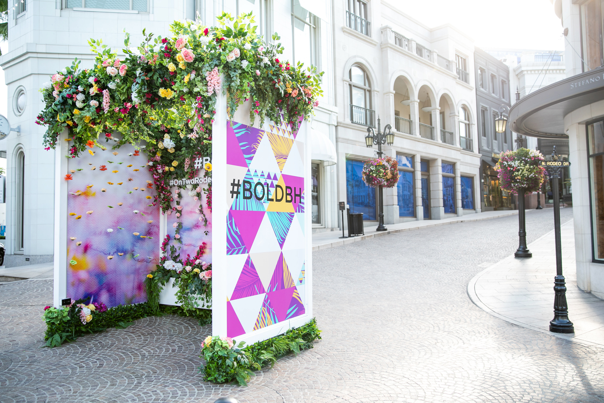 16 Smart Ways to Promote Your Event Hashtag