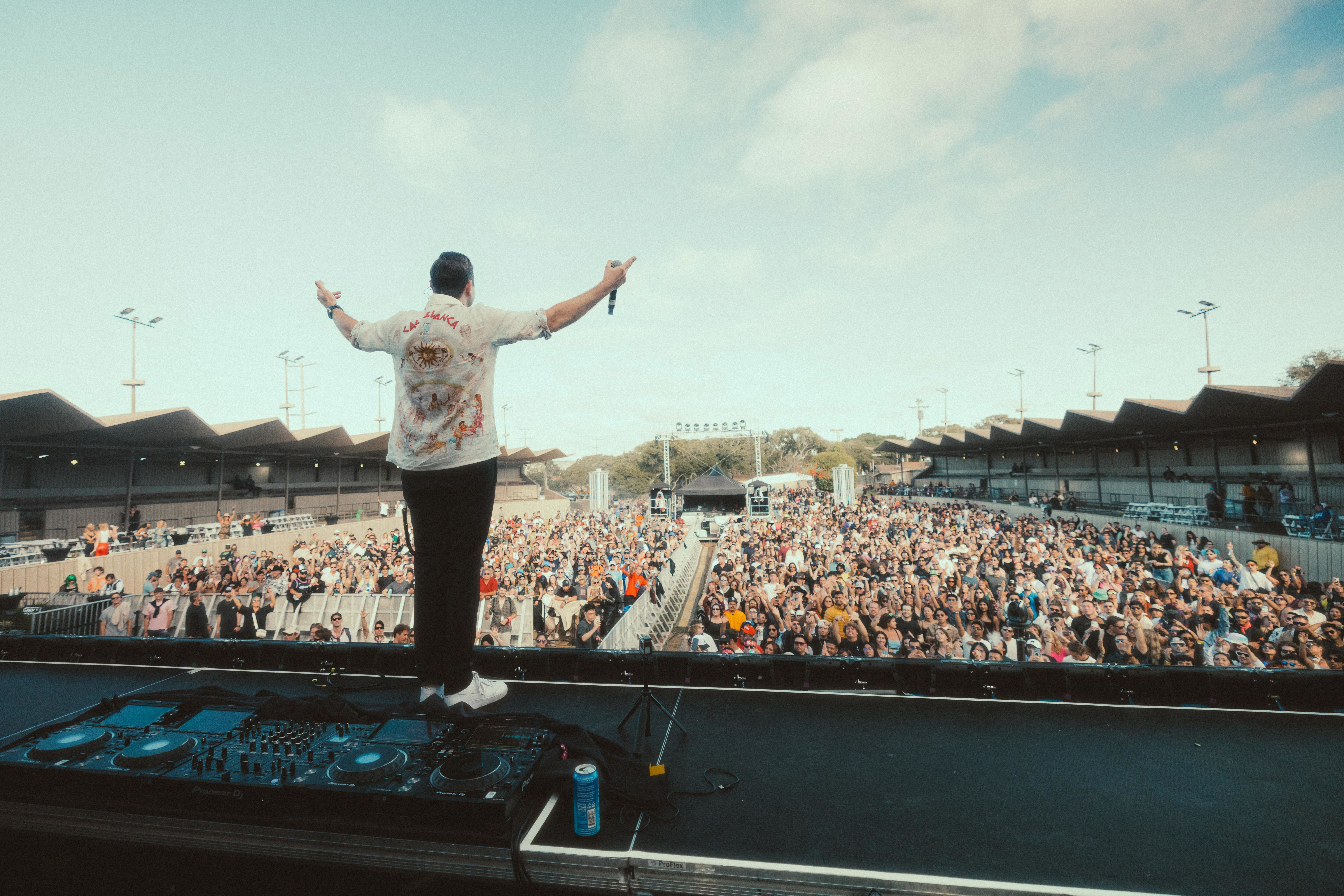 101224_SamFeldt_WorldsAway_danielmacadangdang_3.6725050c21ca4.png