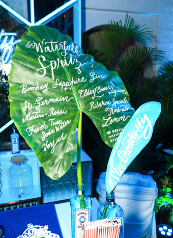 Bar signage for tropical events