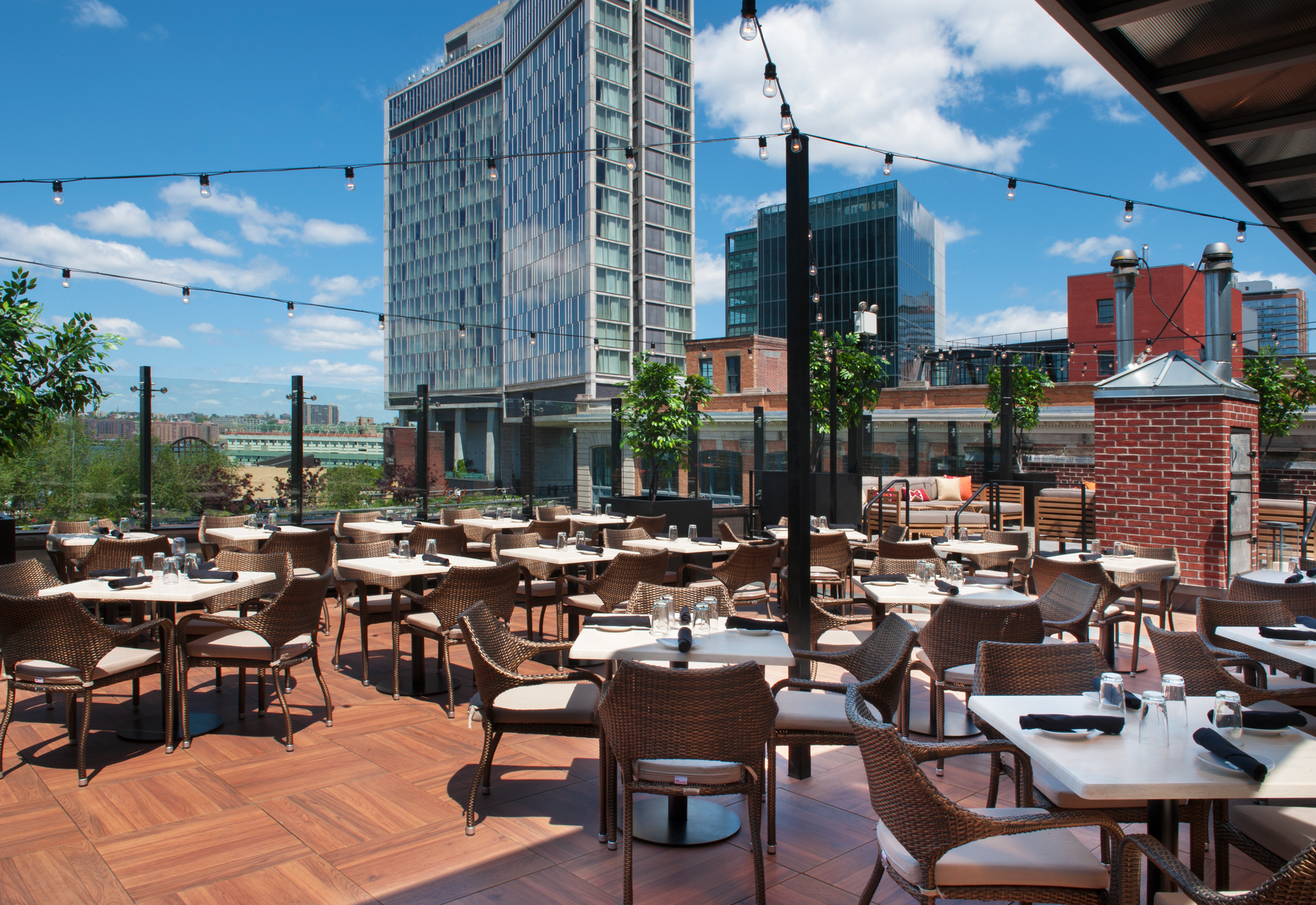 STK Downtown: Rooftop in Summer