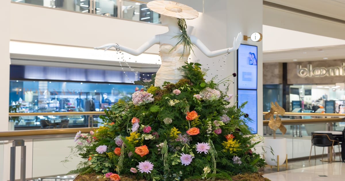See This Impressive Floral Exhibition with Decked-Out Mannequins