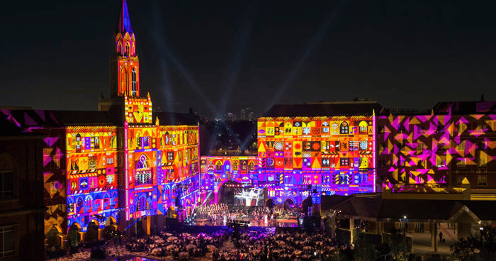 16 Mind-Blowing Examples of Projection Mapping