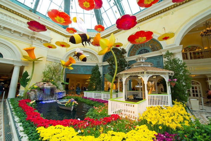 9 Jaw-Dropping Floral Design Ideas for Spring