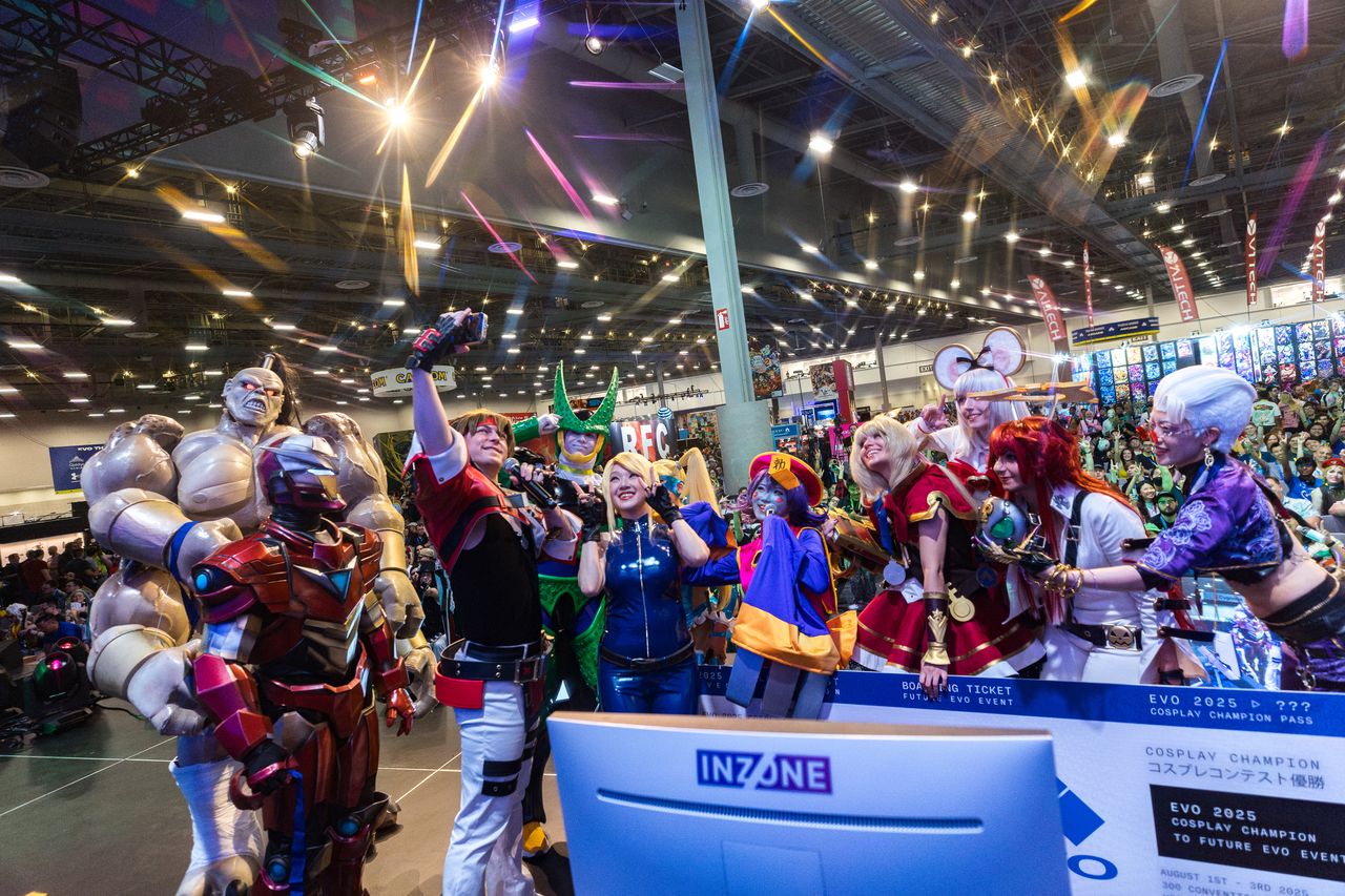 EVO_2025_LI_HOANG_2_COPY.JPG EVO_2025_LI_HOANG_2_COPY.JPG