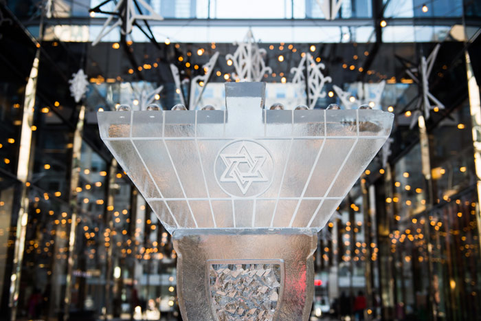 Ice sculptures (2)