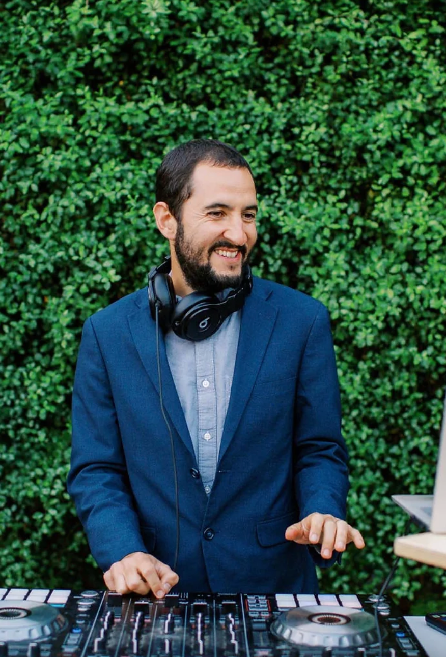 Tips for Working with Event DJs
