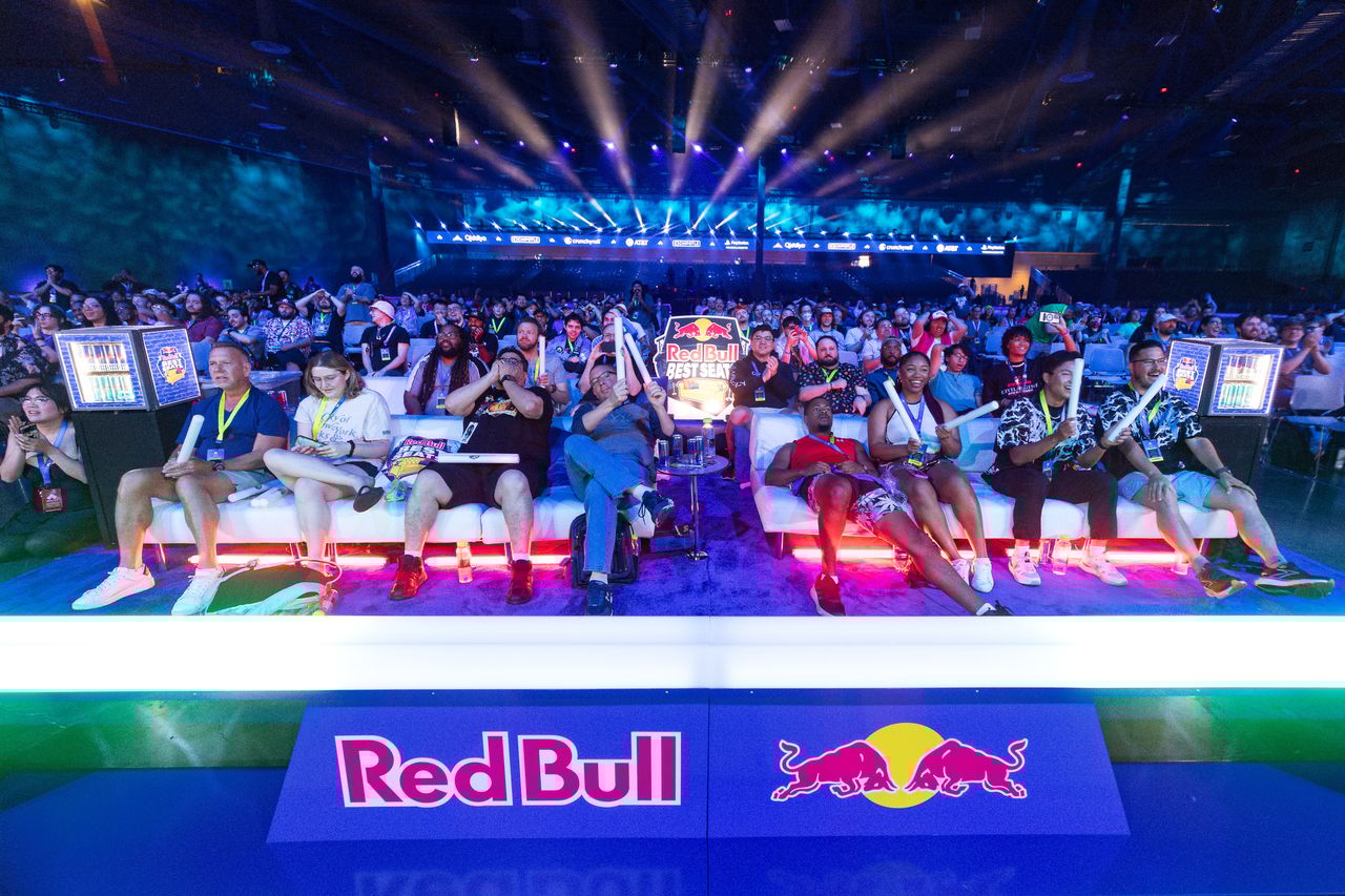 EVO_2025_LI_HOANG_COPY.JPG EVO_2025_LI_HOANG_COPY.JPG