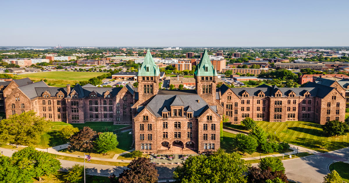 How to Host an Event in a Historic Landmark