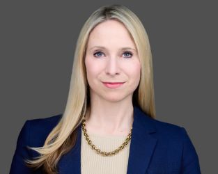 Melissa Epperly headshot