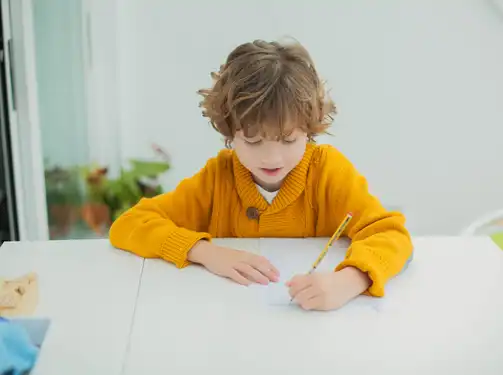 Lupta cu plictiseala: Când copilul stă acasă 