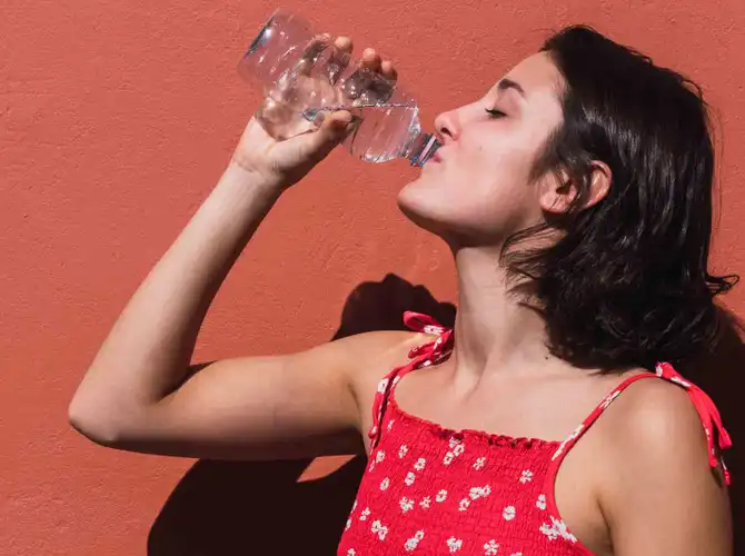 How are headaches and dehydration related?
