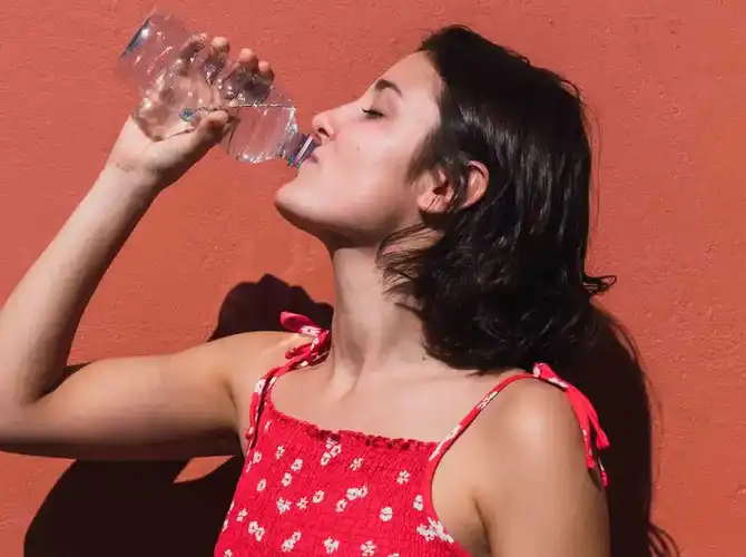 How are headaches and dehydration related