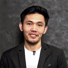 <span style="color: #293D38;">Naufal</span>