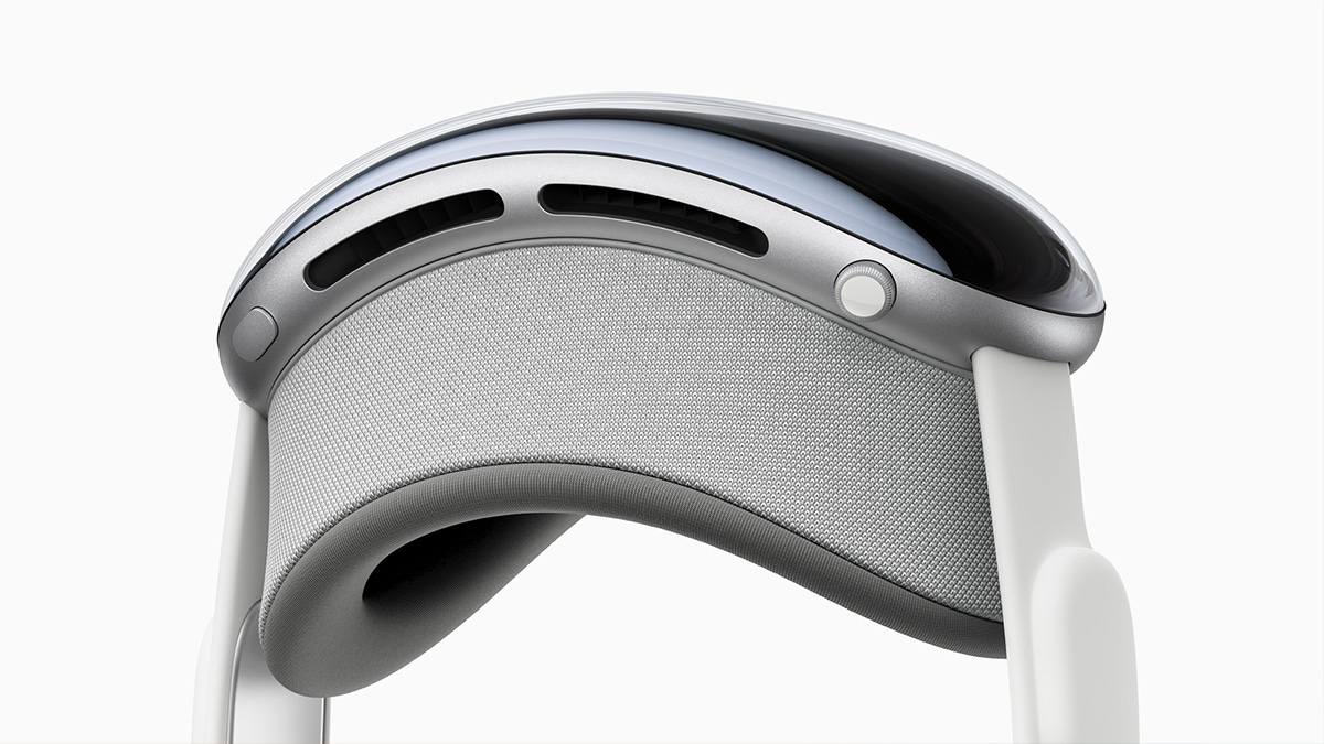 Screenshot of the Apple Vision Pro headset. Screenshot of the Apple Vision Pro headset.