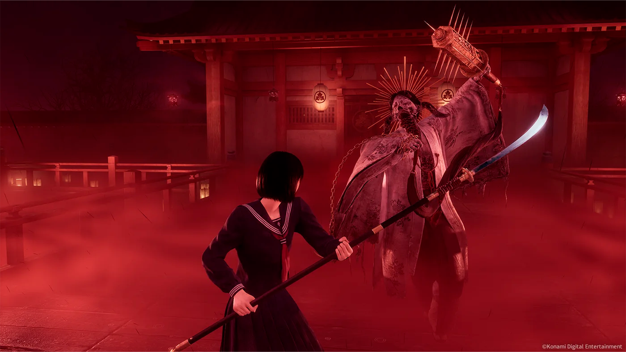 Silent Hill f's Shimizu Hinako fights a monstrous priest enemy. Silent Hill f's Shimizu Hinako fights a monstrous priest enemy.