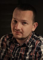 Mateusz Piaskiewicz Headshot
