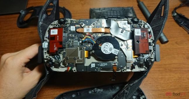 Oculus Quest teardown shows how the standalone VR headset was built