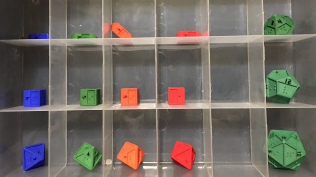 A set of braille dice