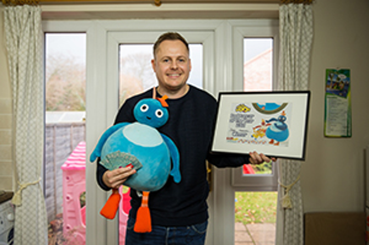 DHX Crowns Winner of 'Twirlywoos' Dad Dancer Contest DHX Crowns Winner of 'Twirlywoos' Dad Dancer Contest