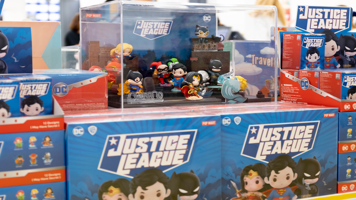 Justice League figures available at Pop Mart. Justice League figures available at Pop Mart.