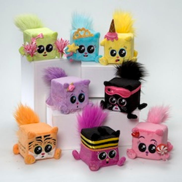 Toys 'R' Us and Gund Partner for Plush Toys 'R' Us and Gund Partner for Plush