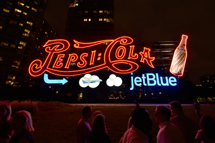 Pepsi Restocks JetBlue Drink Cart Pepsi Restocks JetBlue Drink Cart