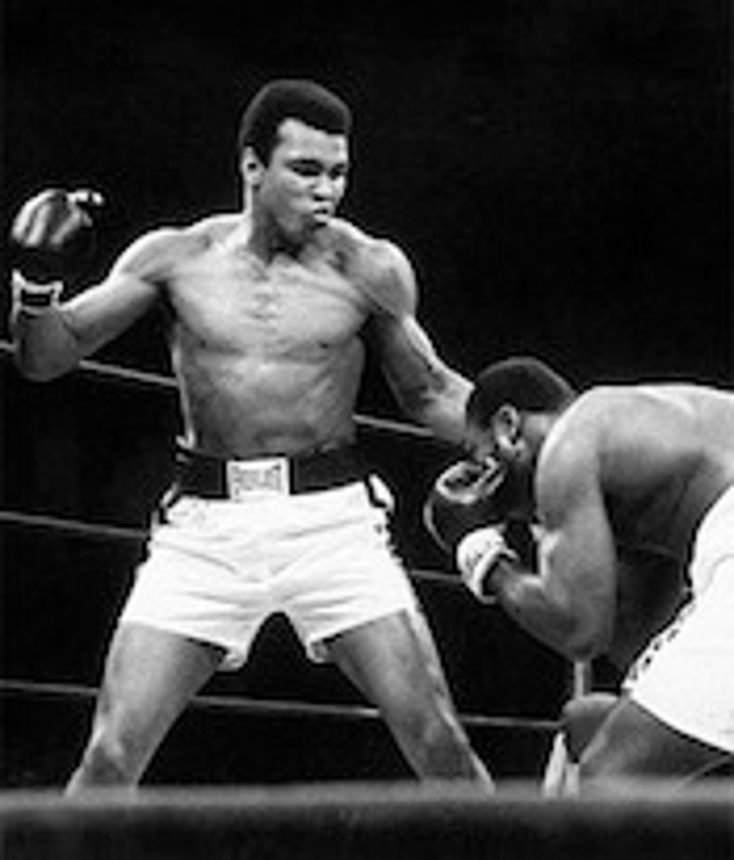 Muhammad Ali Signs New Agents Muhammad Ali Signs New Agents