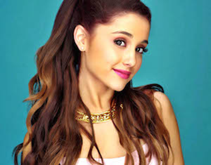 Ariana Grande Teams for Fragrance Ariana Grande Teams for Fragrance