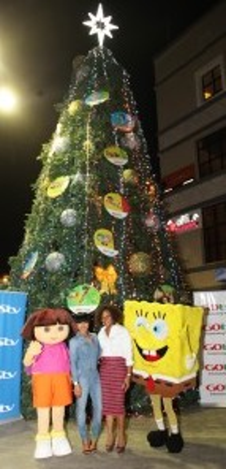 Nickelodeon Spreads Holiday Cheer Nickelodeon Spreads Holiday Cheer