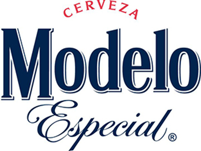 Corona, Modelo Inspire New Apparel | License Global