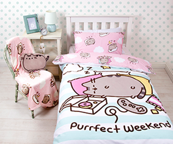 Pusheen Takes a Cat Nap with Character World