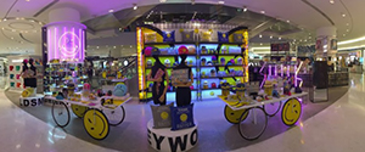 Smiley Opens Pop-Up Shop in China Smiley Opens Pop-Up Shop in China