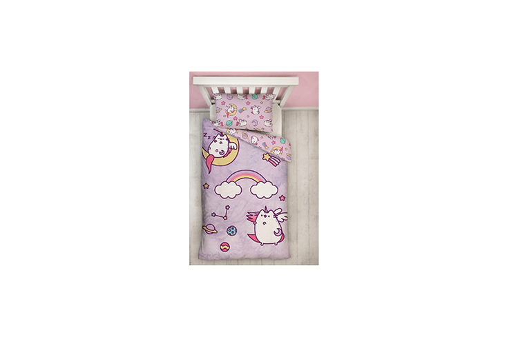 Pusheen Cuddles Up to Bedding Deal Pusheen Cuddles Up to Bedding Deal