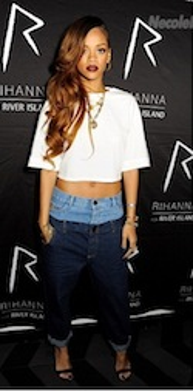 Rihanna Debuts Summer Line