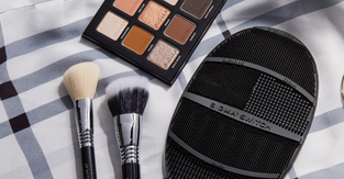 Sigma Beauty brushes, eyeshadow palettes and brush cleaner