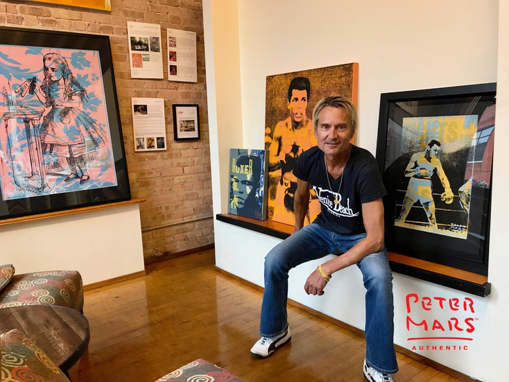 Peter Mars Touches Down on Décor Peter Mars Touches Down on Décor