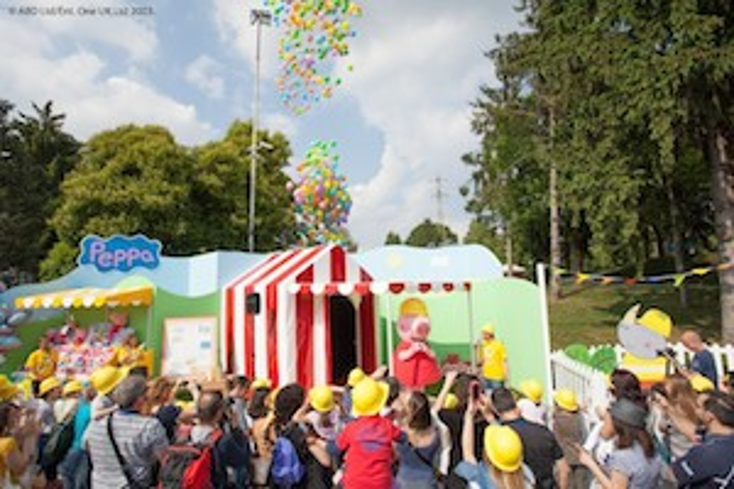 Peppa Pig Builds Home in Italy Peppa Pig Builds Home in Italy
