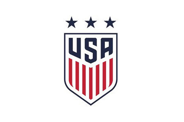 USWNTPA Wraps Up Scarves, Socks and More 2