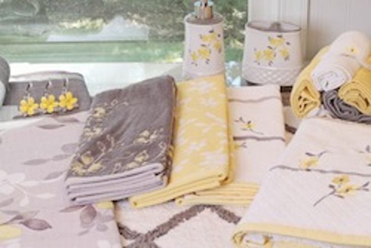 Stephanie Ryan Adds to Gift Lines Stephanie Ryan Adds to Gift Lines