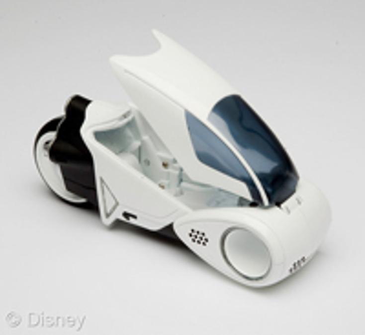 DCP Gives First Look at Tron: Legacy Toys, Electronics