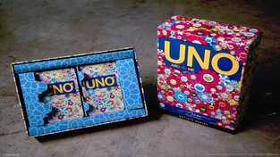 The UNO x Takashi Murakami packaging and deck.
