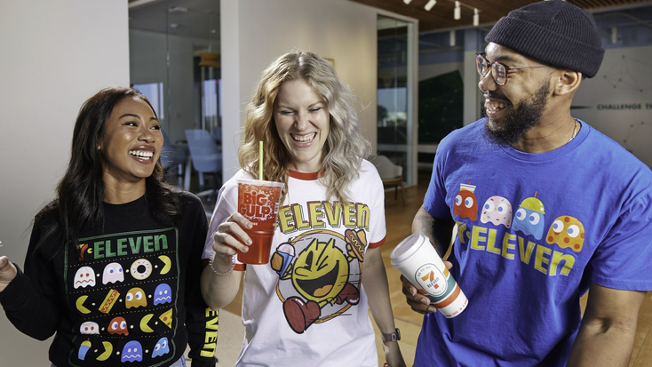 7-Eleven x PAC-MAN merch. 7-Eleven x PAC-MAN merch.