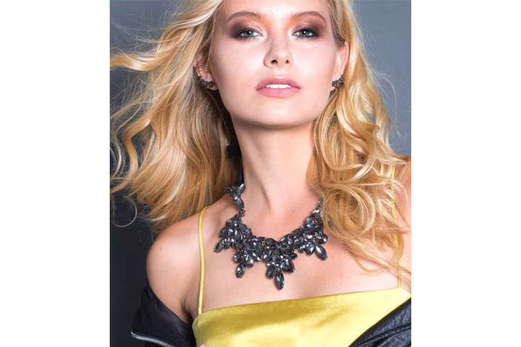 Cosmo’s Latest Fashion Tip? Jewelry Cosmo’s Latest Fashion Tip? Jewelry