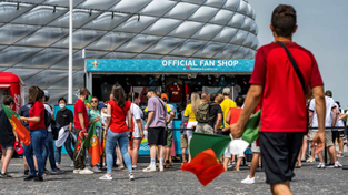 Fanatics fan shop.