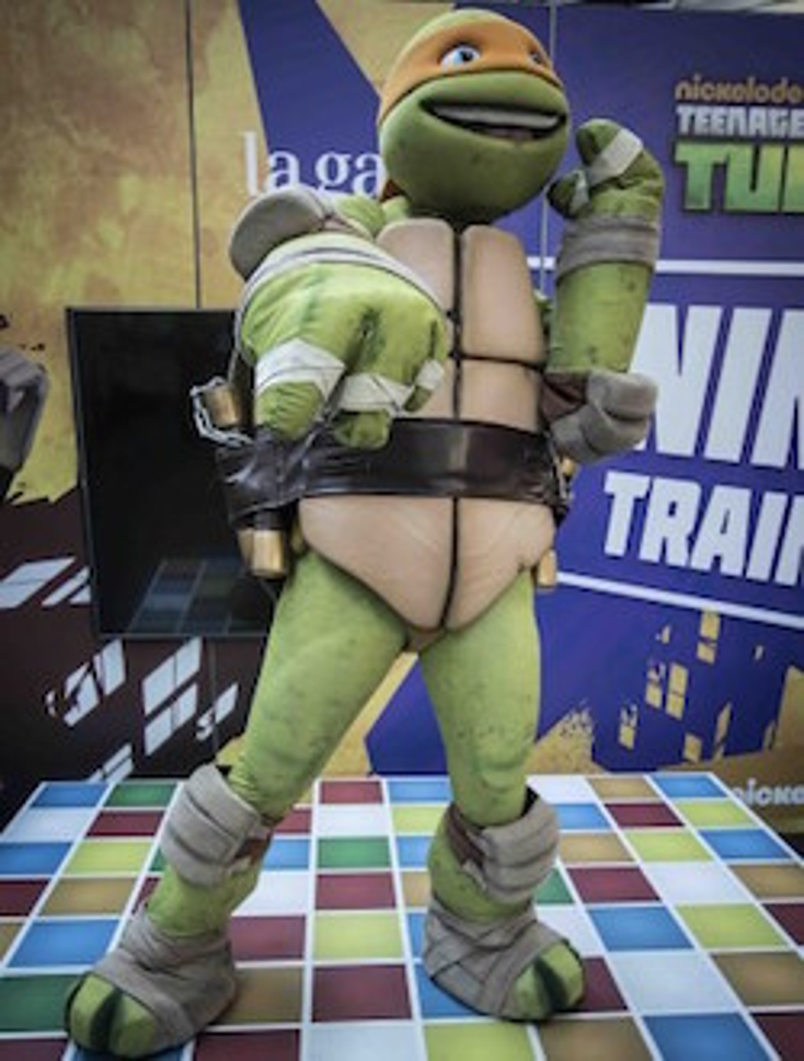 Spanish Malls Feature Nick's TMNT Spanish Malls Feature Nick's TMNT