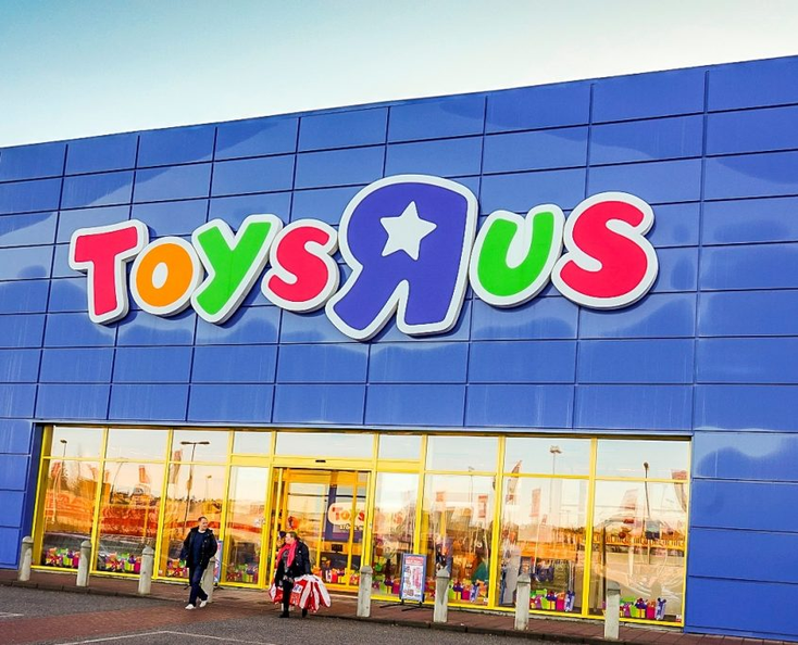 Toys ‘R’ Us Explores Bankruptcy Filing