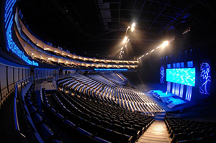O2 Renews with AEG O2 Renews with AEG