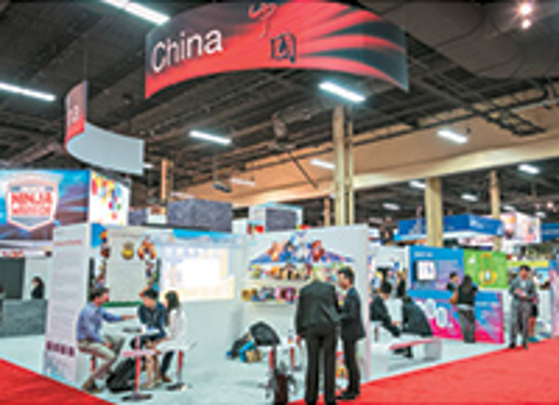 0007ShowFloor.jpg 0007ShowFloor.jpg